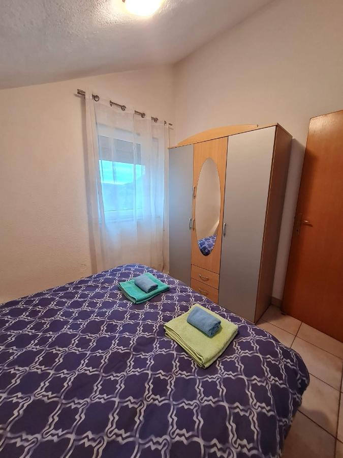 Apartments Nevistic Tribalj  Екстер'єр фото