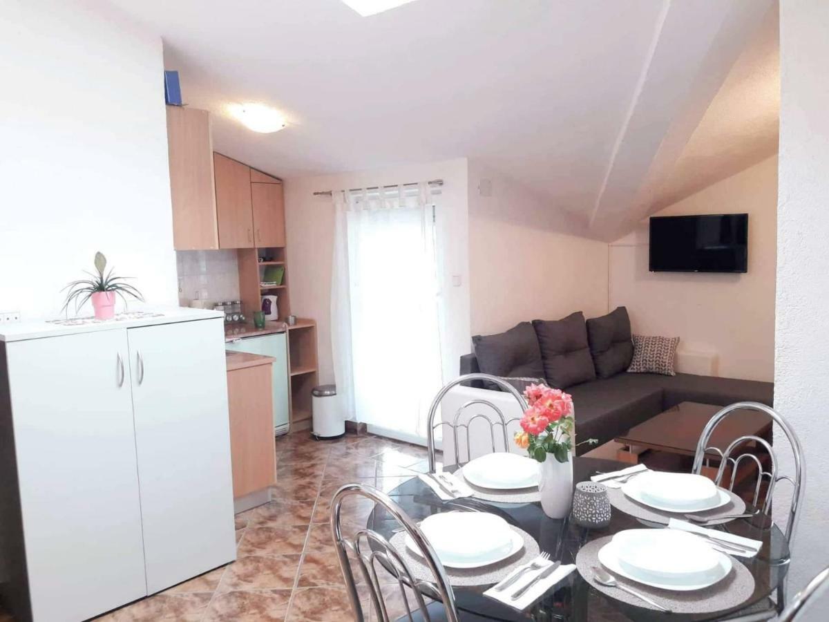 Apartments Nevistic Tribalj  Екстер'єр фото
